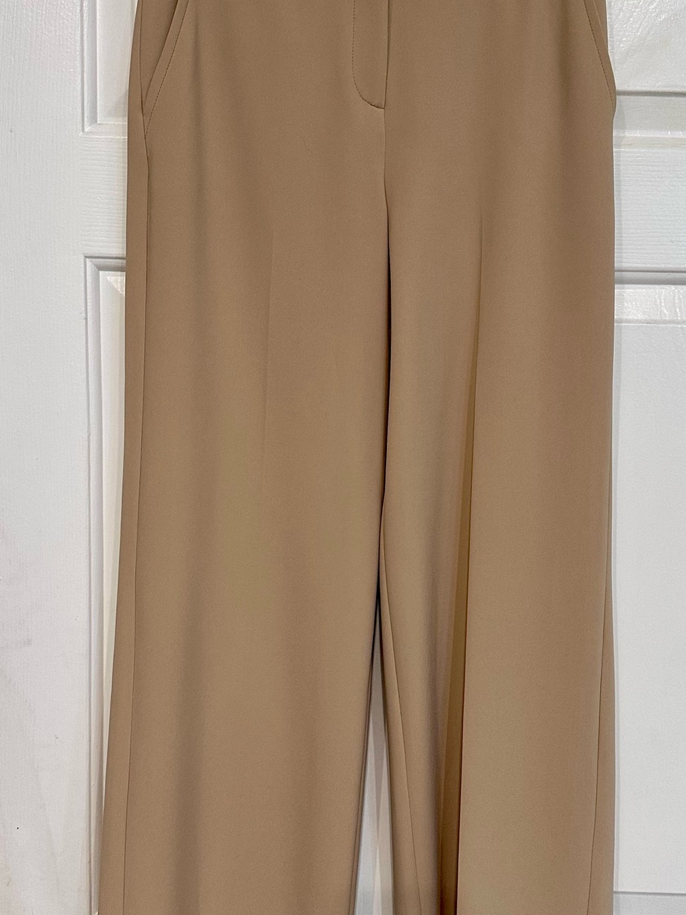 NWT St. John Victoria Tan Wide Leg Dress Pants – Size 2